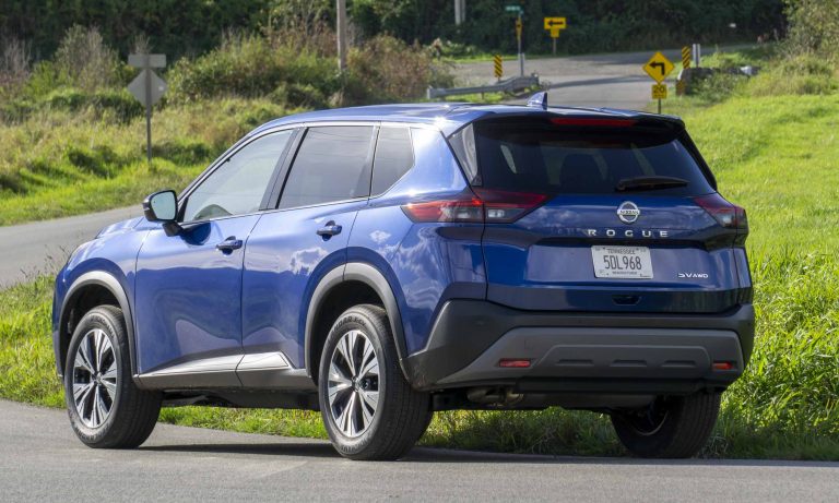 2021-Nissan-Rogue18